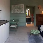 Au P'tit Jardin Guest house