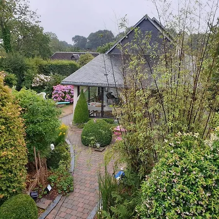 Au P'tit Jardin 3* Saint-Sylvestre-de-Cormeilles